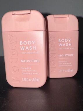 Monday duo travel size Moisture Body Wash with Hyaluronic Acid - Pink
